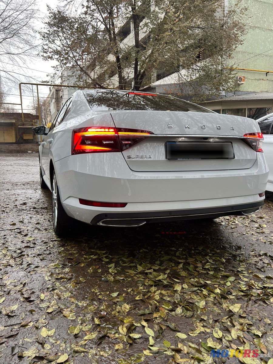 2021' Skoda Superb photo #3