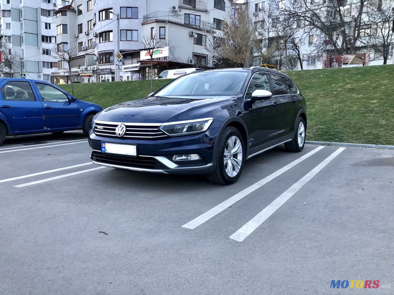 2016' Volkswagen Passat photo #1