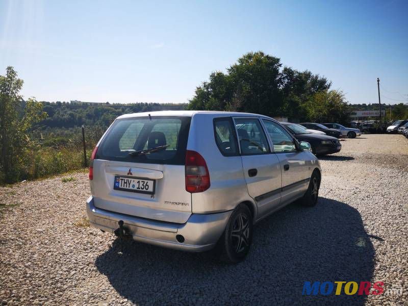 2002' Mitsubishi Space Star photo #2