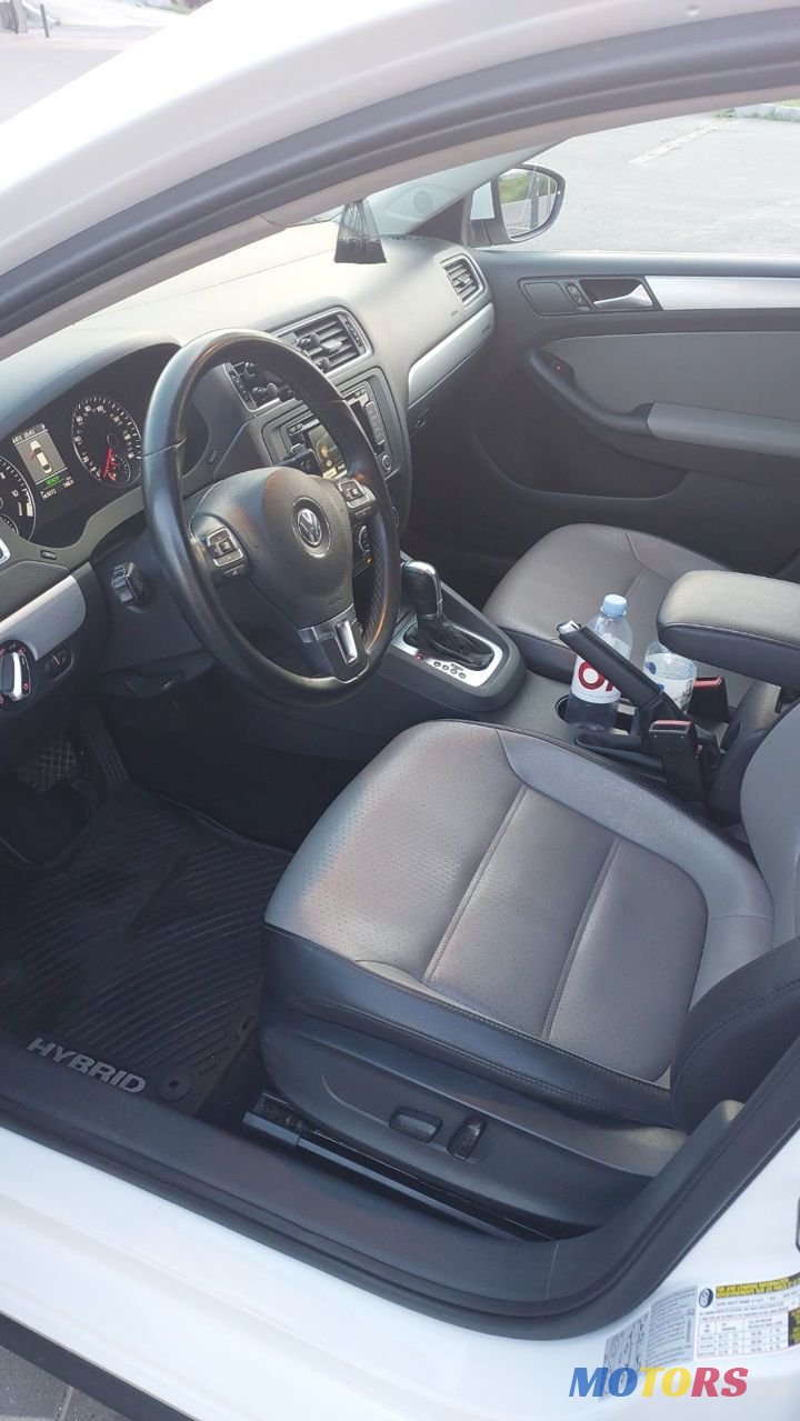 2014' Volkswagen Jetta photo #5