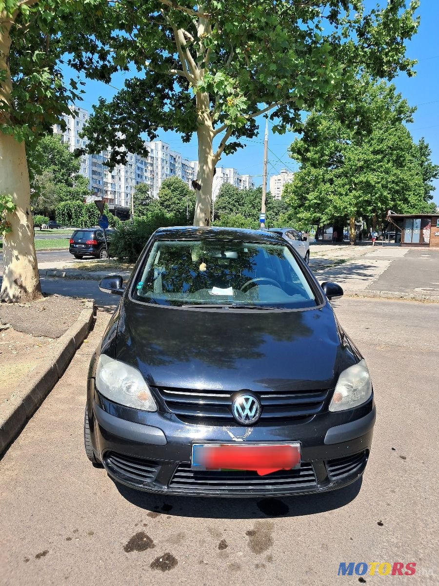 2005' Volkswagen Golf Plus photo #1