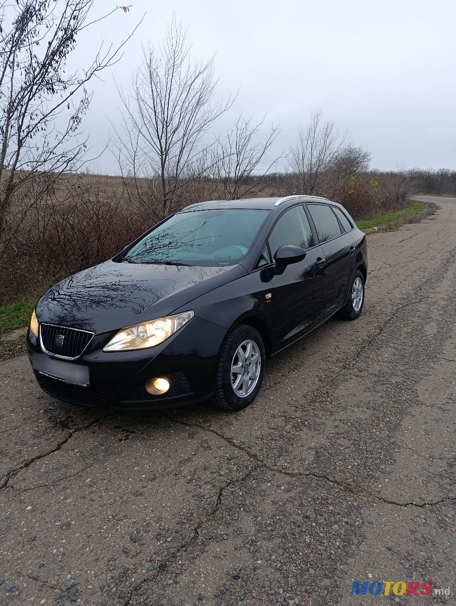 2011' SEAT Ibiza photo #2