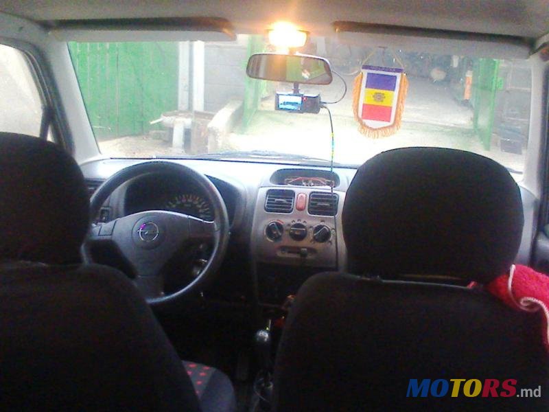 2004' Opel Agila photo #3