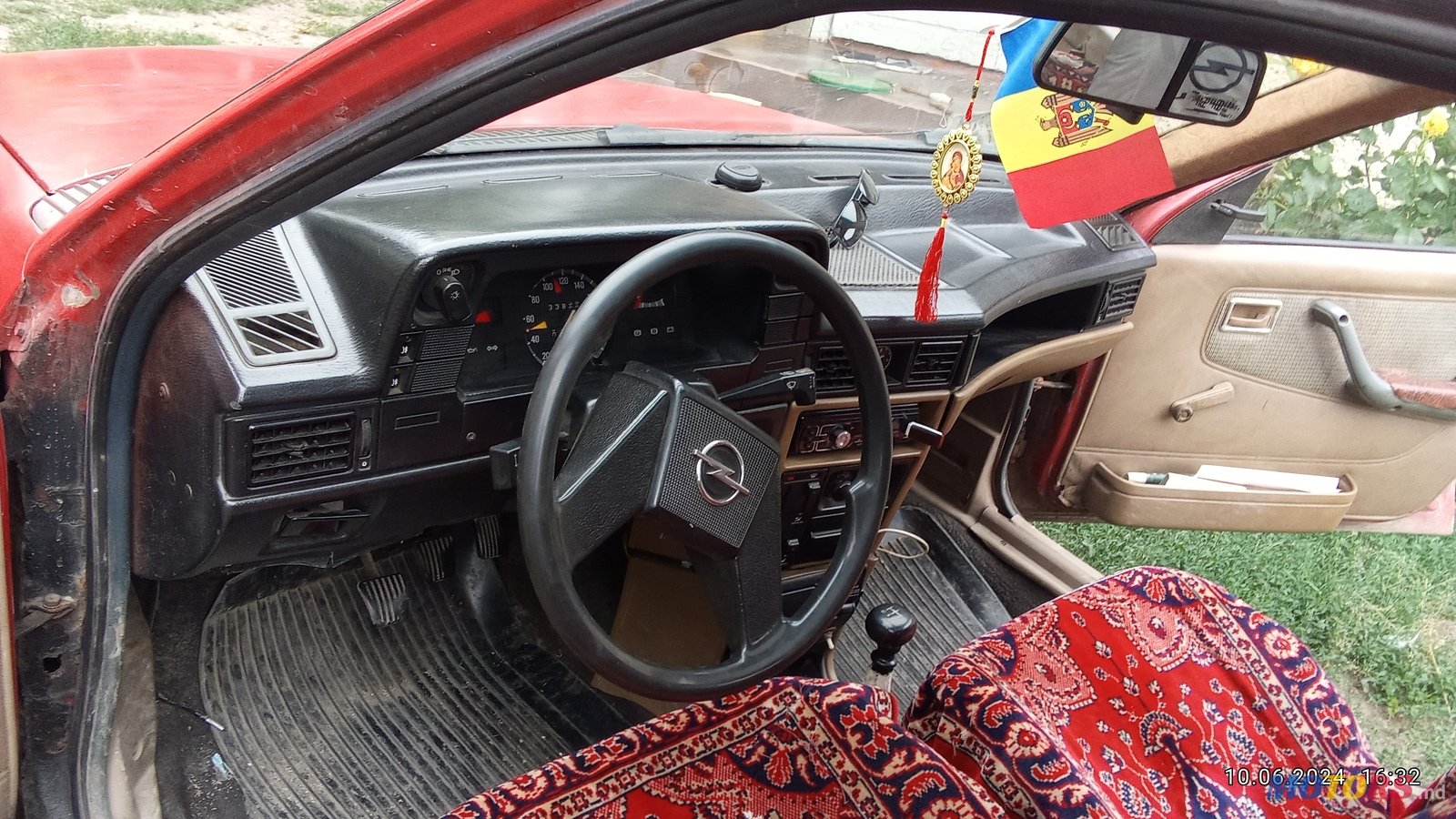 1987' Opel Kadett универсал photo #3