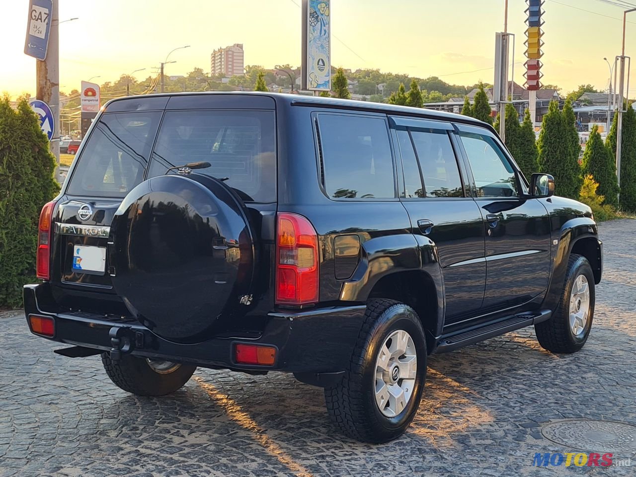 2005' Nissan Patrol photo #4