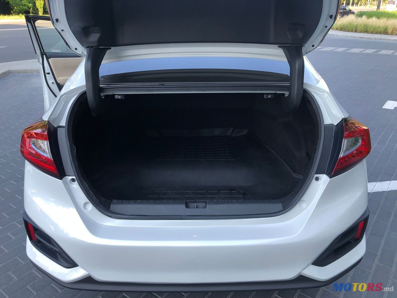 2018' Honda Clarity photo #5