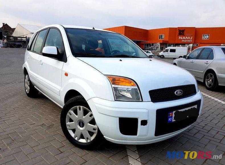 2011' Ford Fusion photo #2