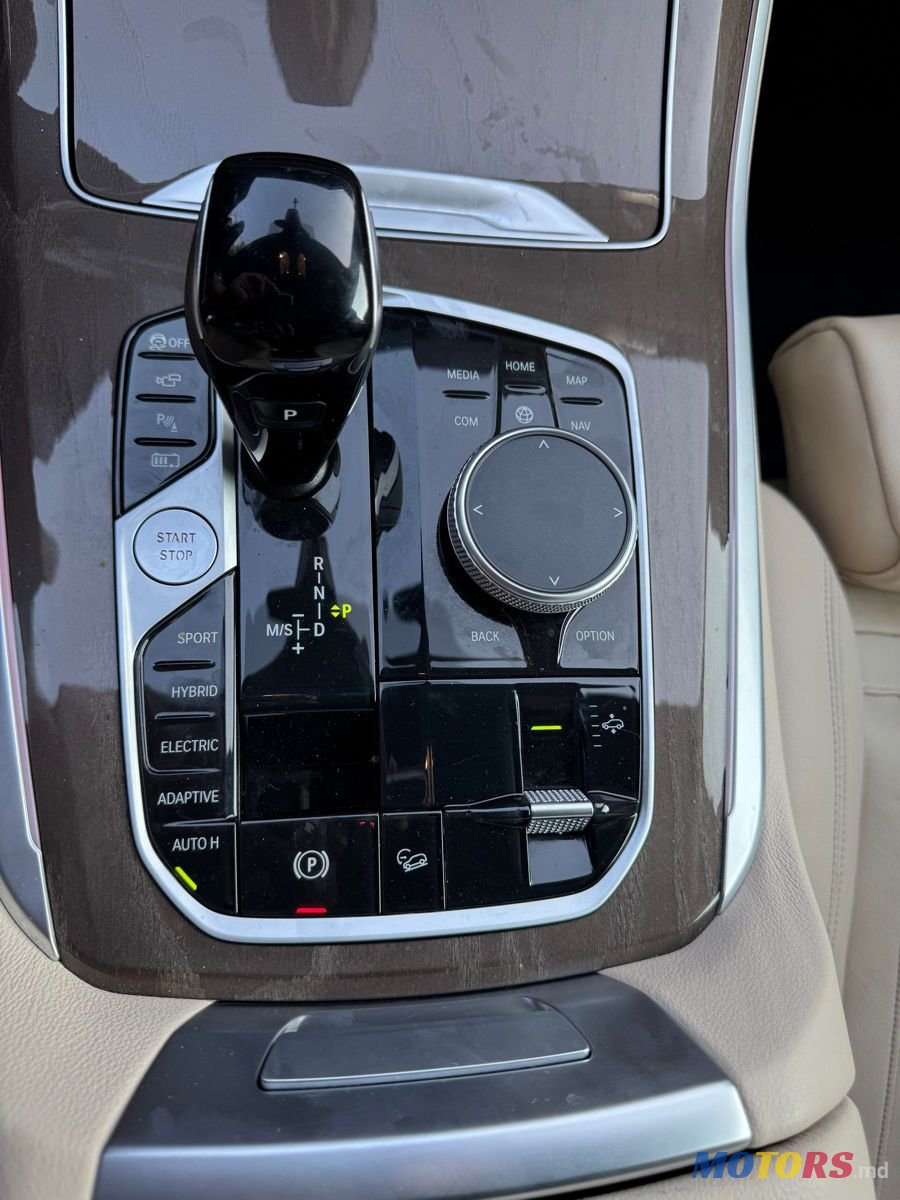 2022' BMW X5 photo #5