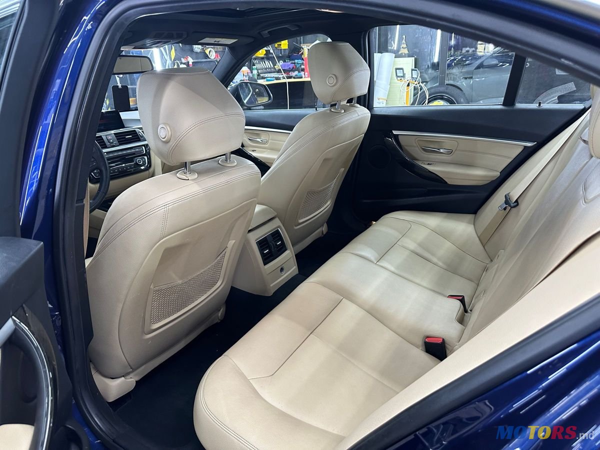 2017' BMW 3 Series photo #6