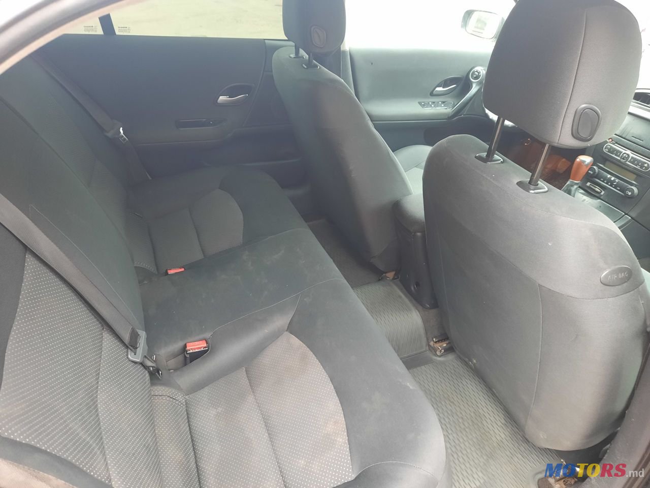 2005' Renault Laguna photo #5