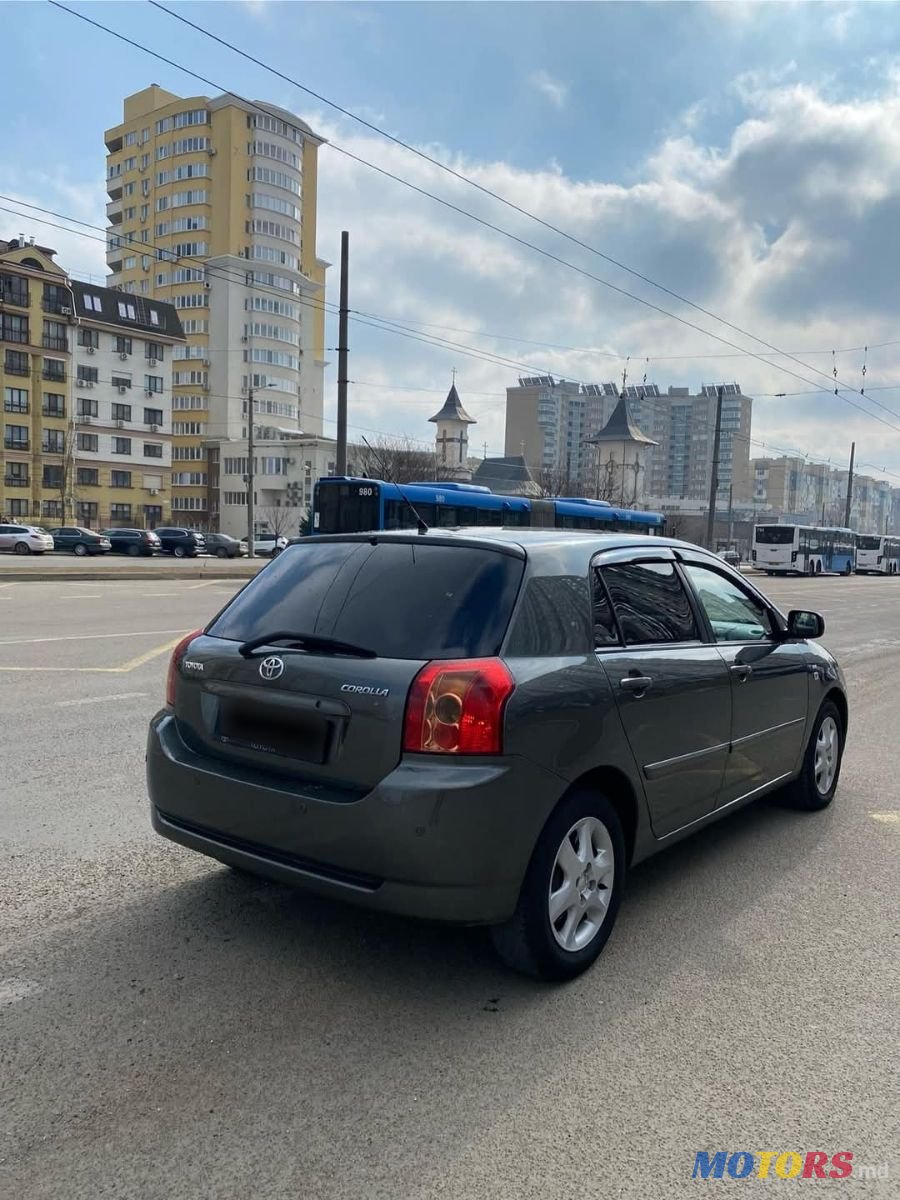 2005' Toyota Corolla photo #1