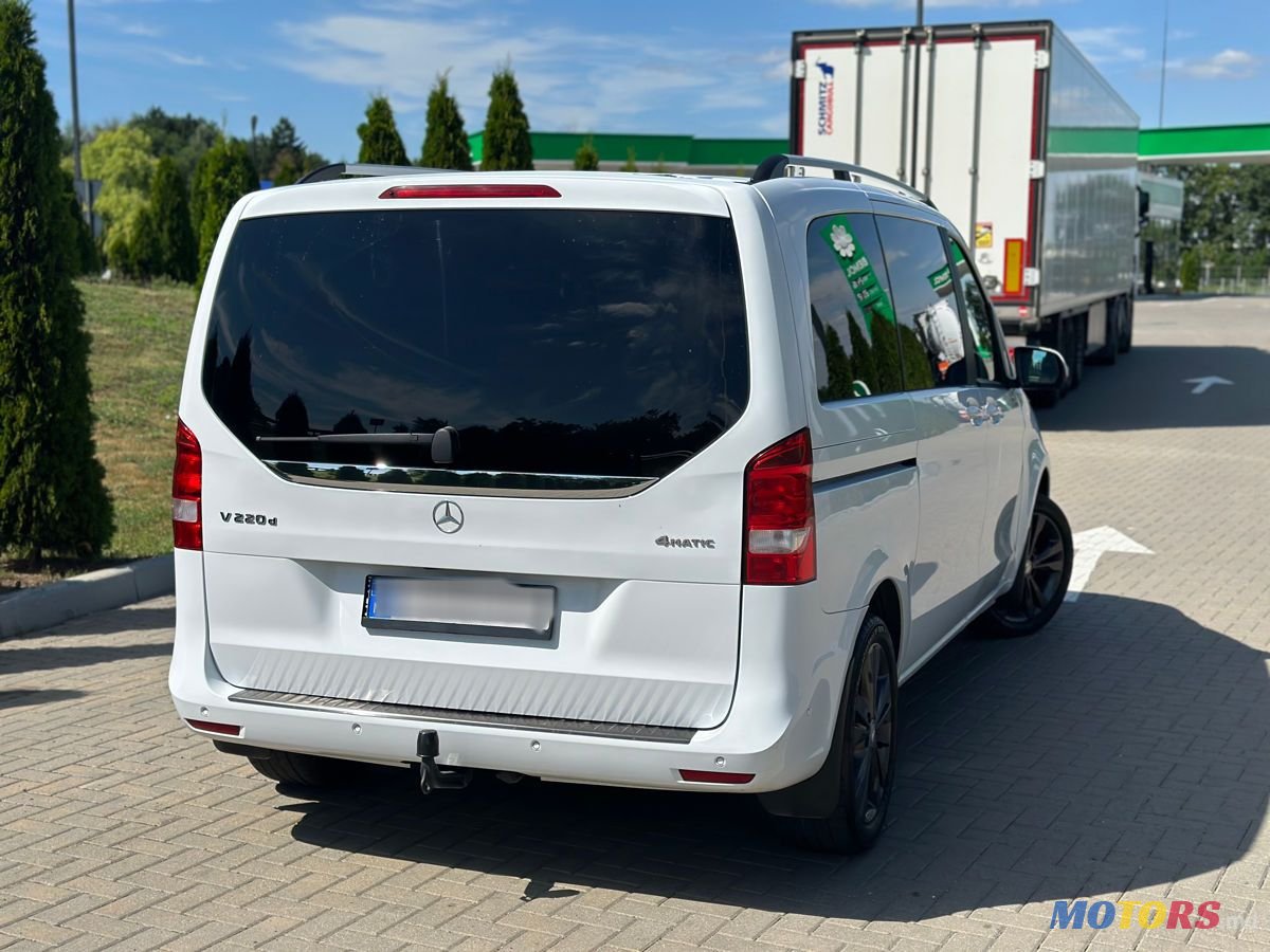 2017' Mercedes-Benz V Класс photo #4