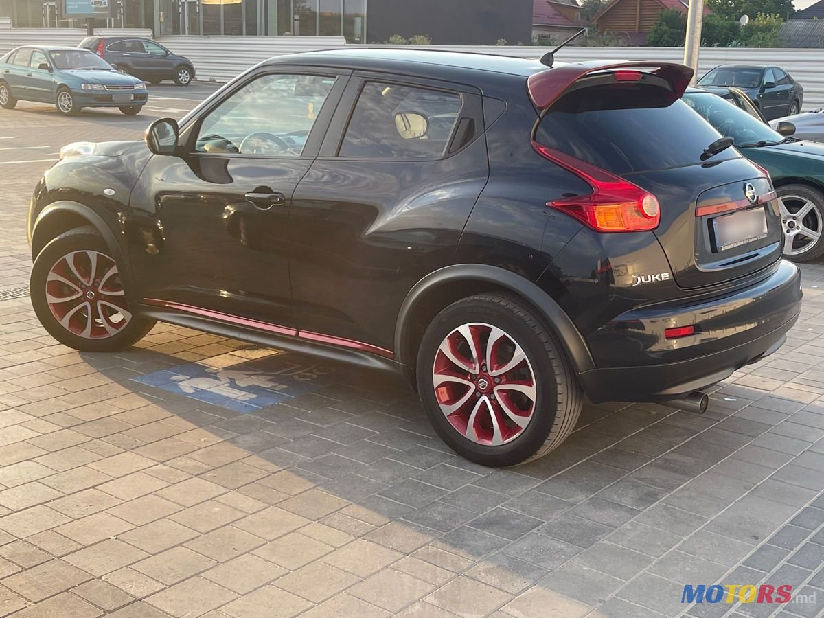 2012' Nissan Juke photo #3