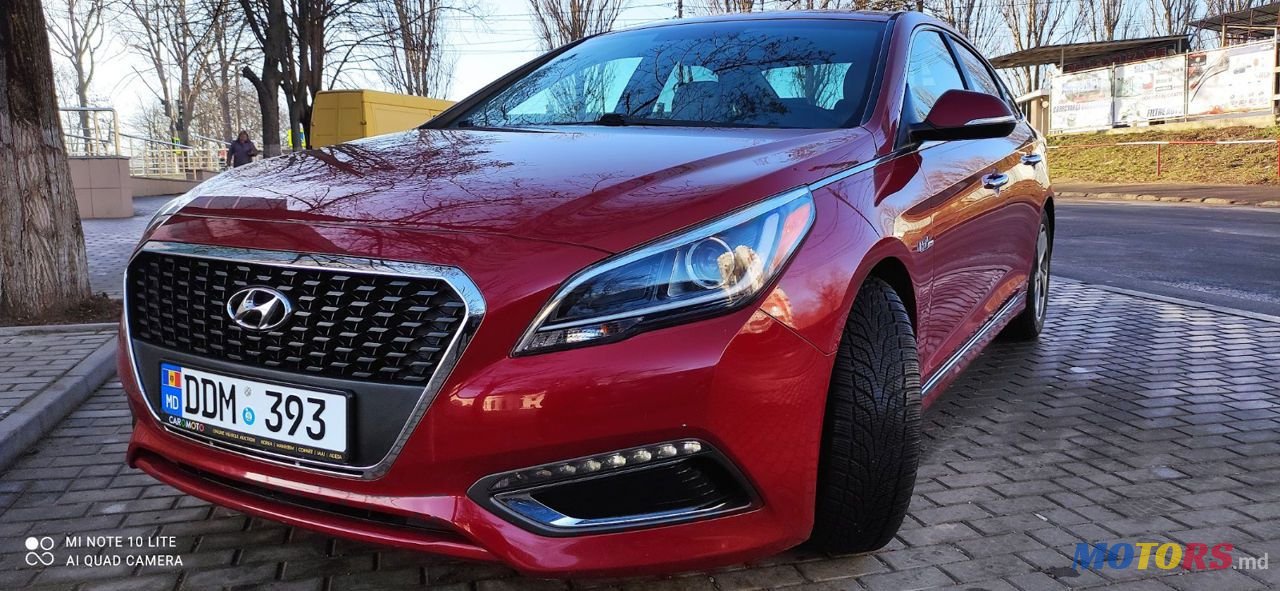 2015' Hyundai Sonata photo #2