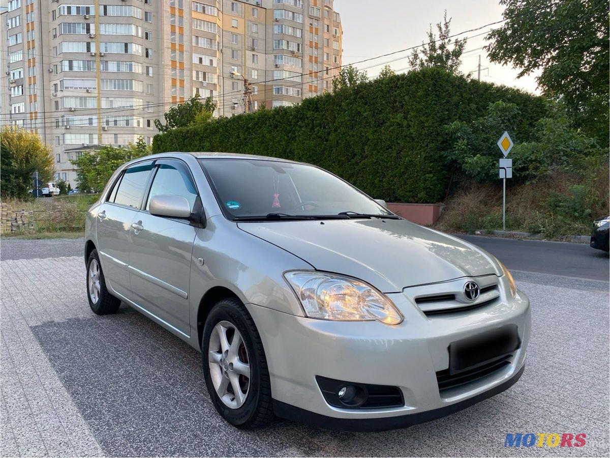 2005' Toyota Corolla photo #3