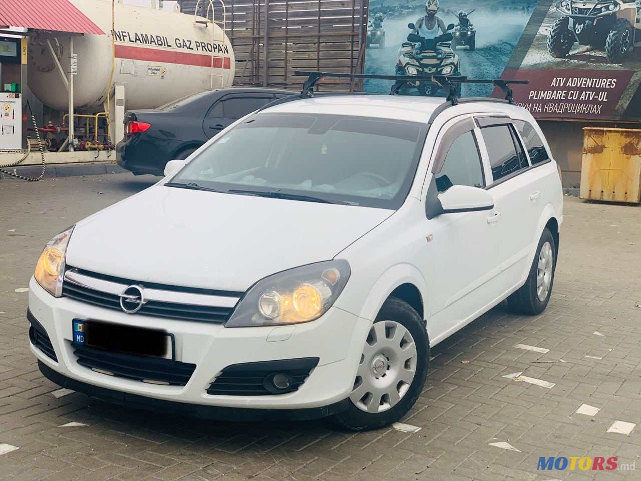 2006' Opel Astra photo #2