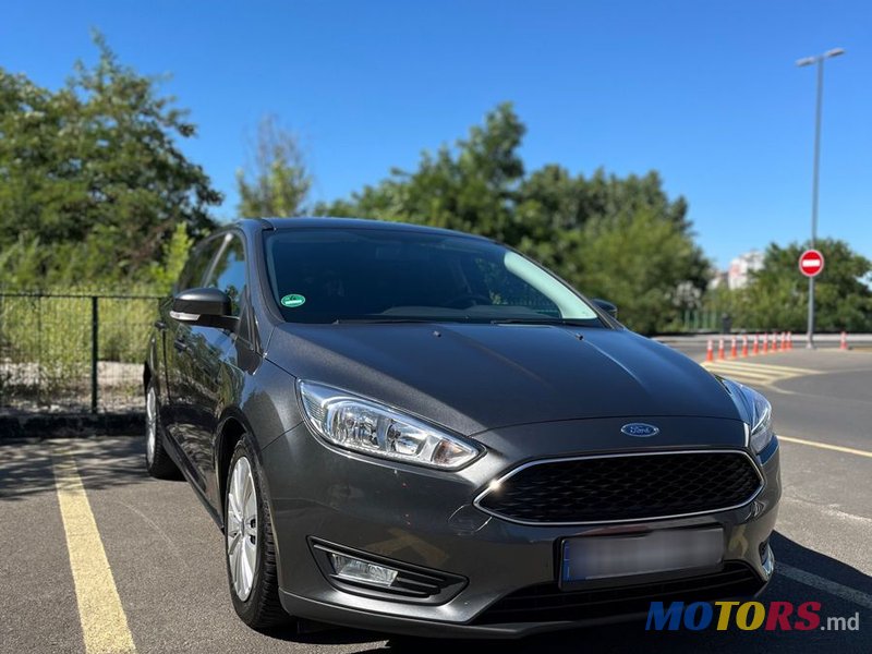 2016' Ford Focus photo #2