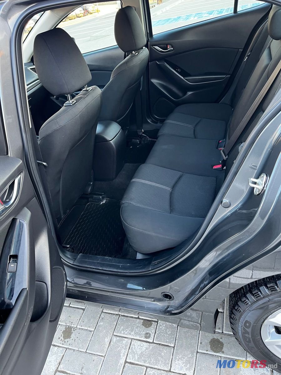 2017' Mazda 3 photo #5