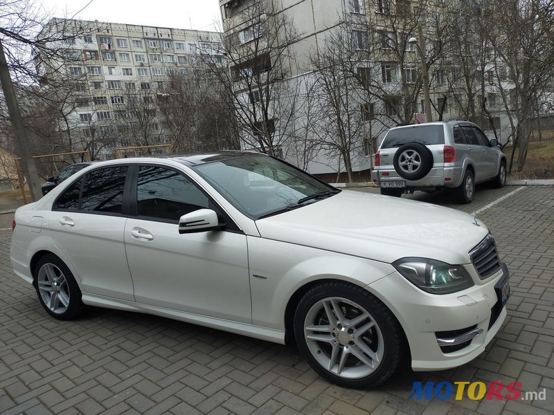 2012' Mercedes-Benz C Класс photo #2