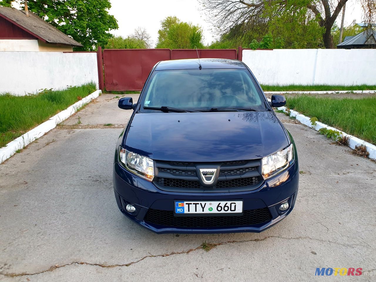 2014' Dacia Sandero photo #4