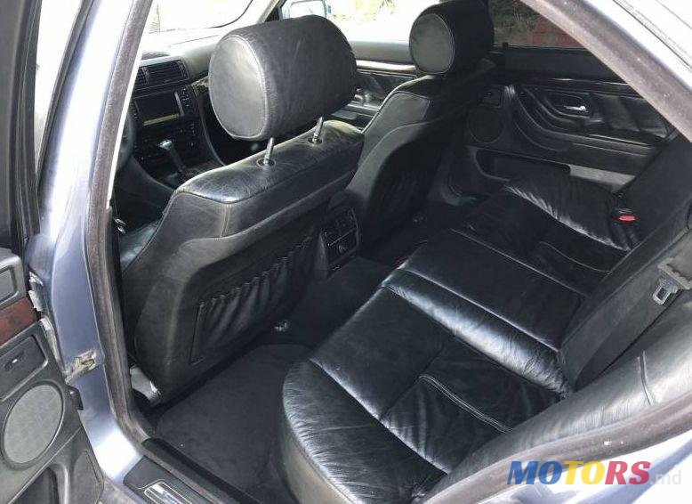 2001' BMW 7 photo #1