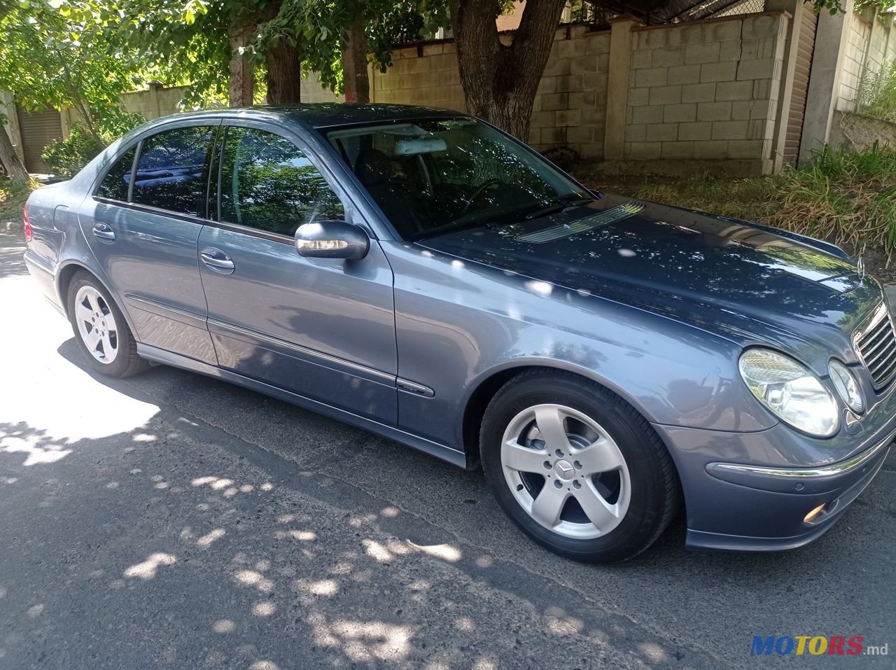 2004' Mercedes-Benz E Класс photo #1