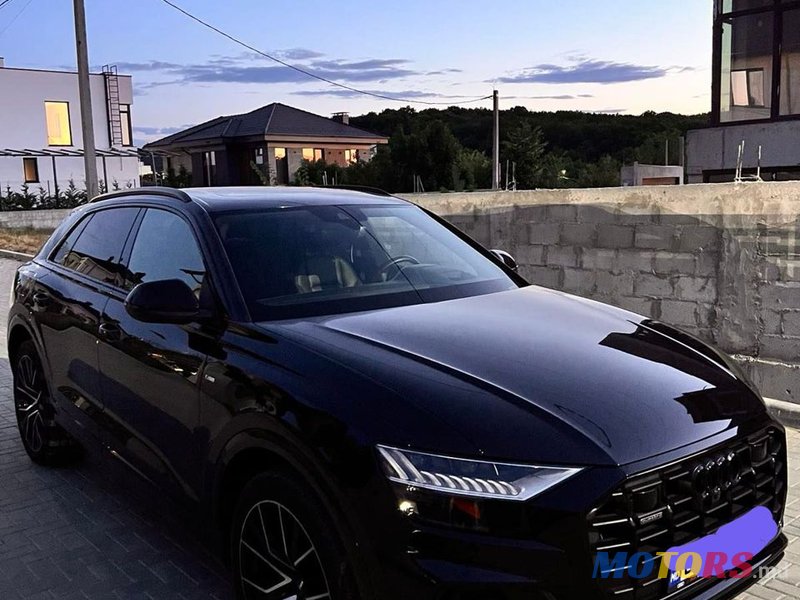 2019' Audi Q8 photo #3