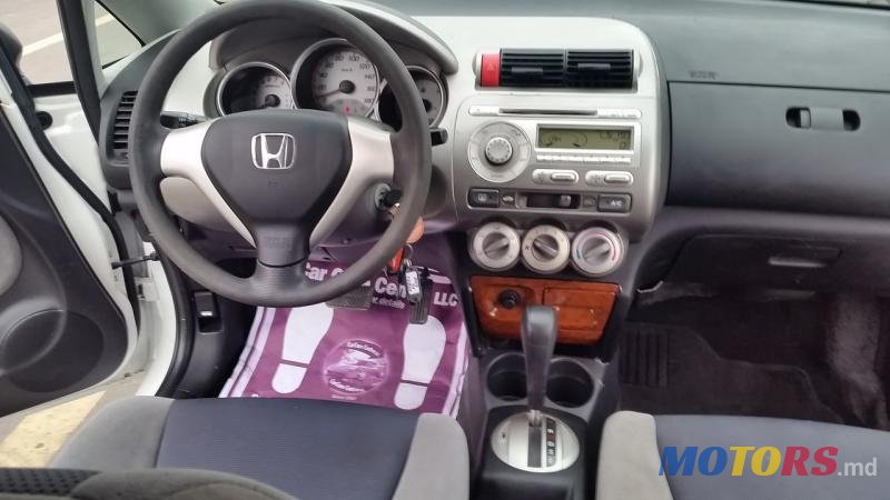 2005' Honda Jazz photo #2