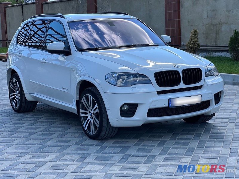 2011' BMW X5 photo #1