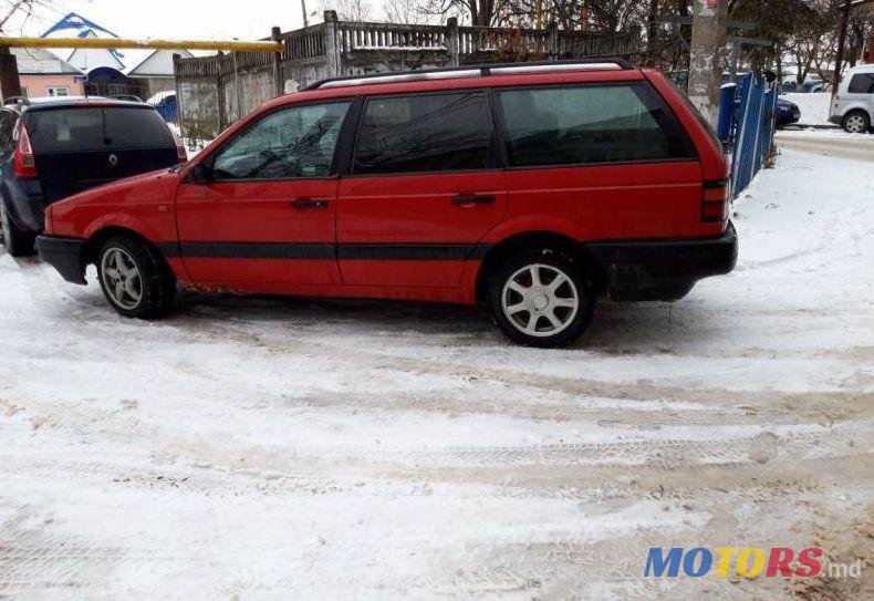 1993' Volkswagen Passat photo #1