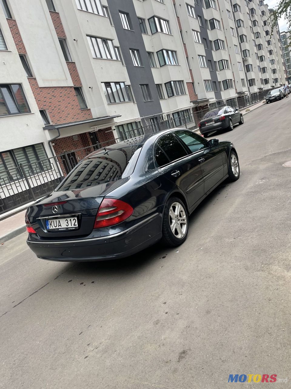 2004' Mercedes-Benz E Класс photo #5