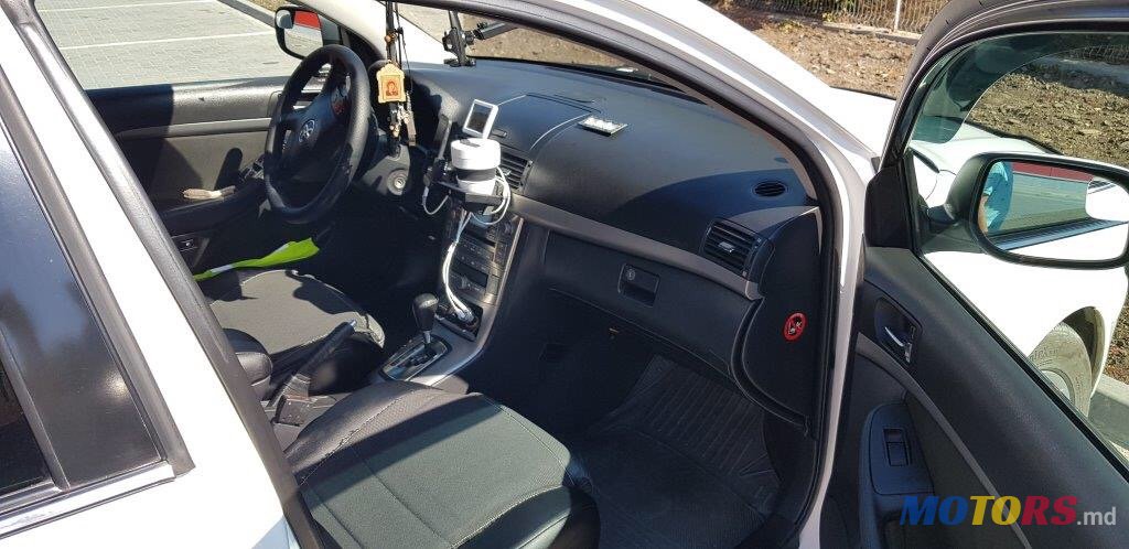 2008' Toyota Avensis Facelift T25 photo #3