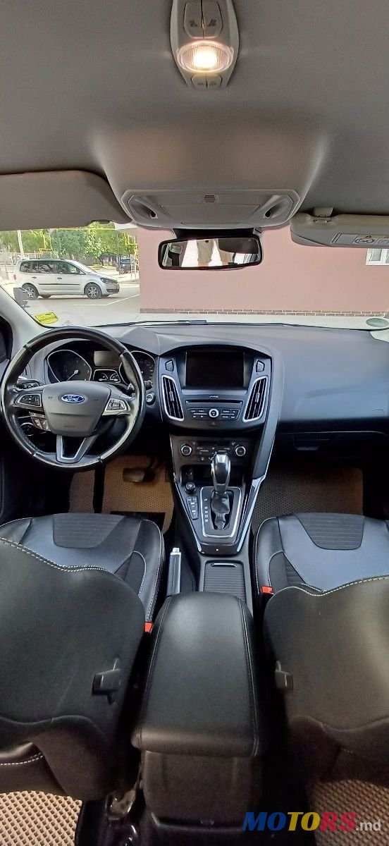 2016' Ford Focus photo #4