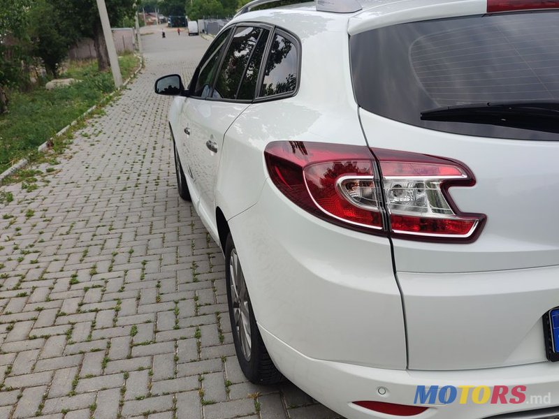 2014' Renault Megane photo #6