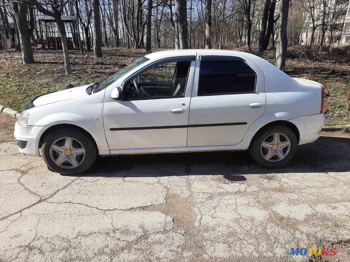 2011' Dacia Logan photo #3