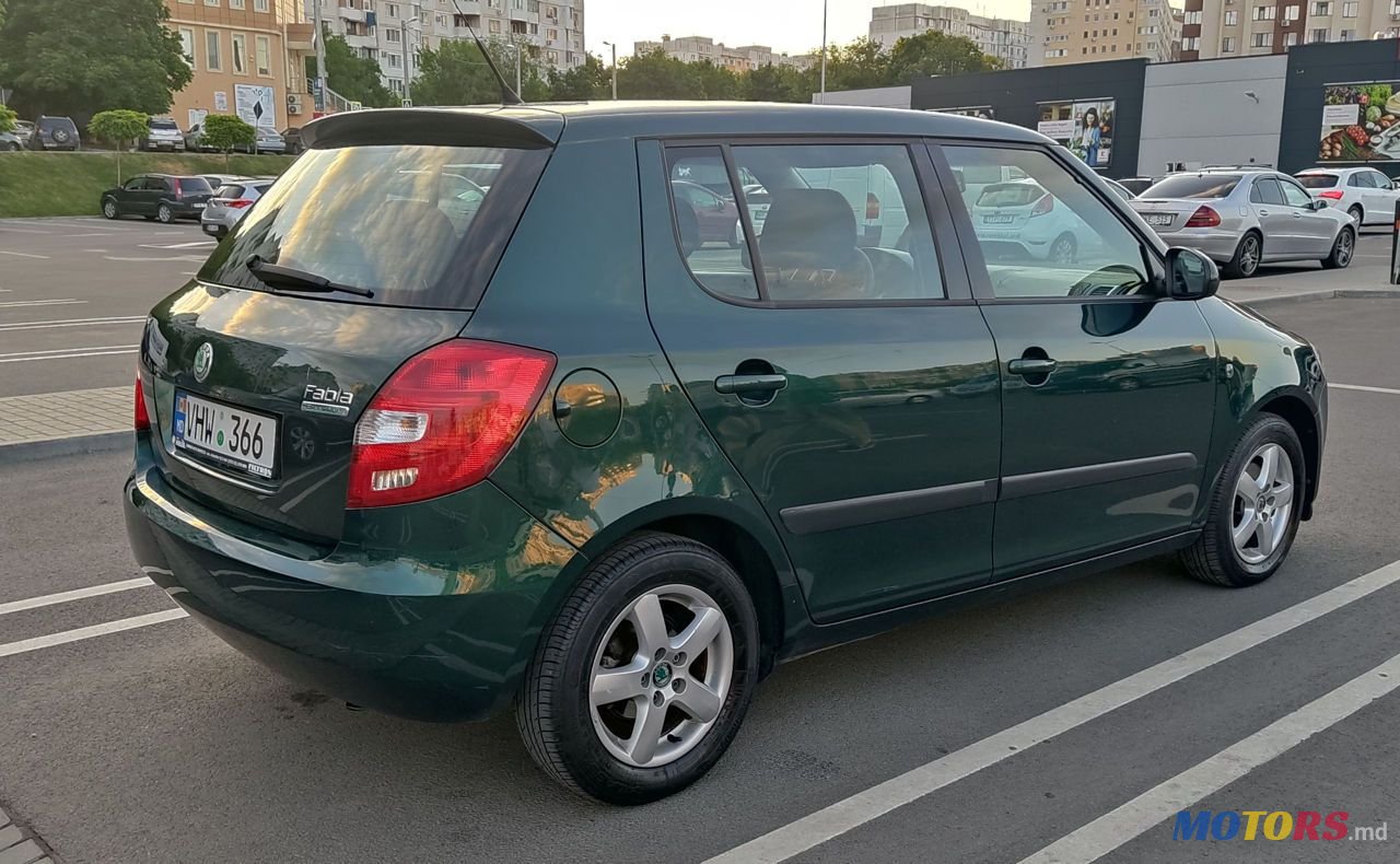 2008' Skoda Fabia photo #1