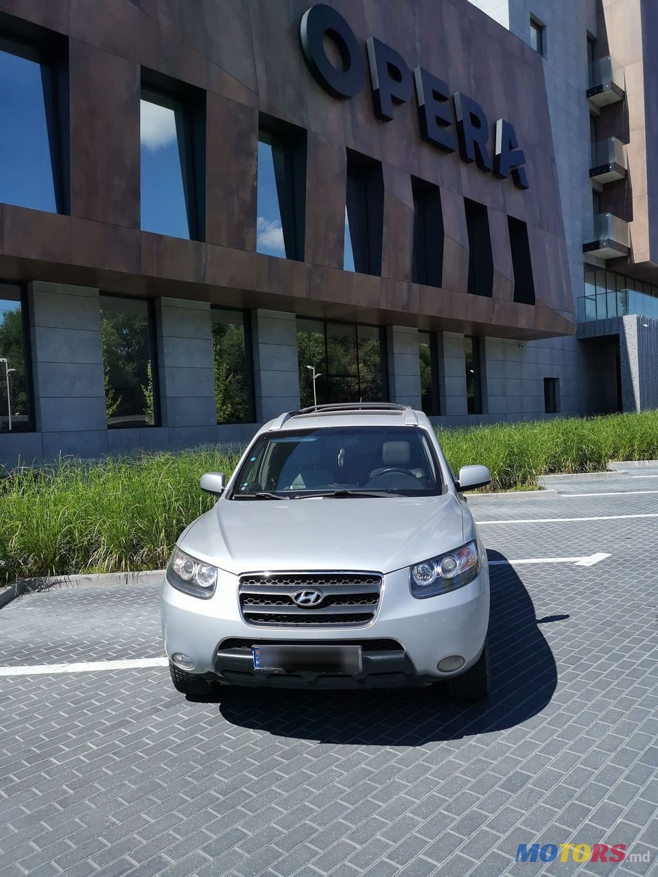 2008' Hyundai Santa Fe photo #1