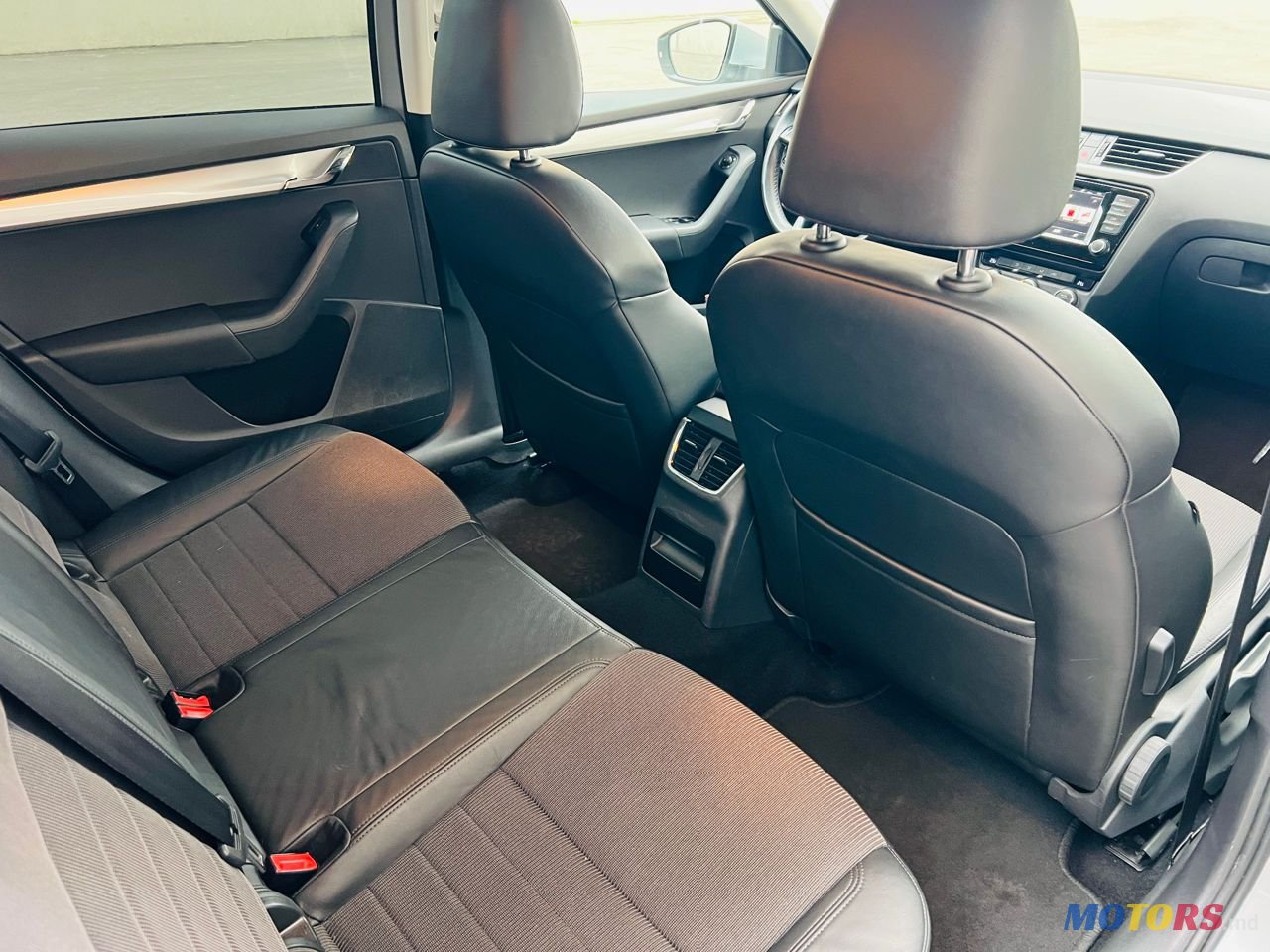 2015' Skoda Octavia photo #6