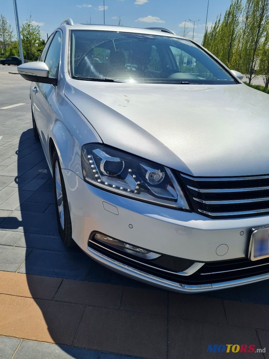 2013' Volkswagen Passat photo #1