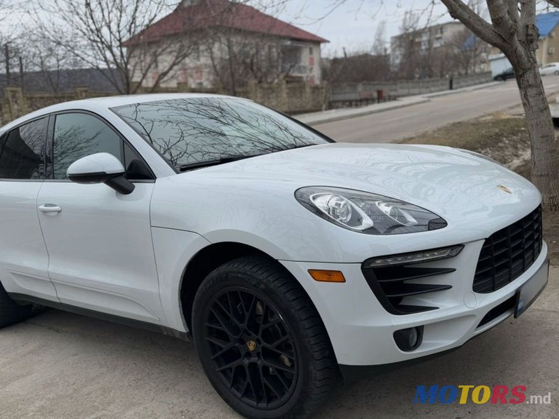 2017' Porsche Macan photo #1