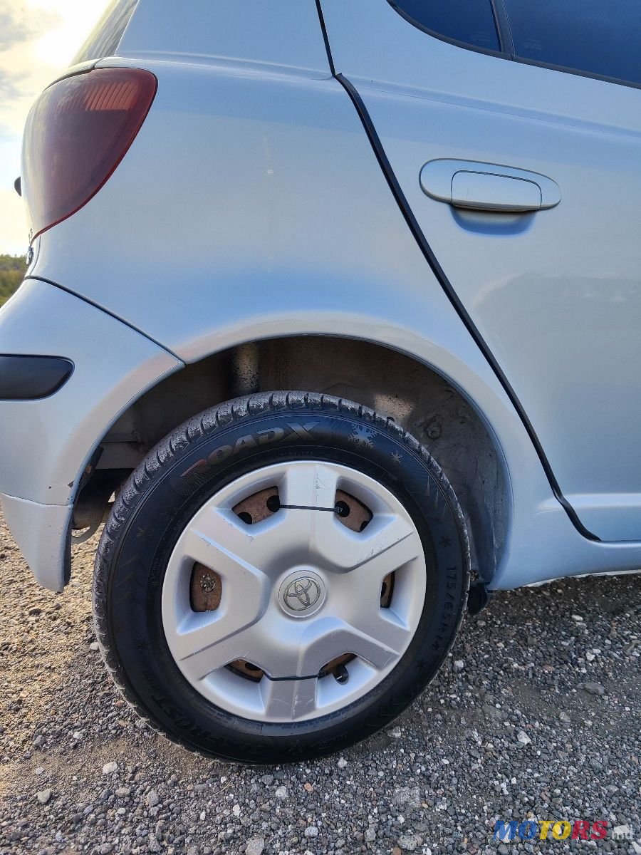 2004' Toyota Yaris photo #4