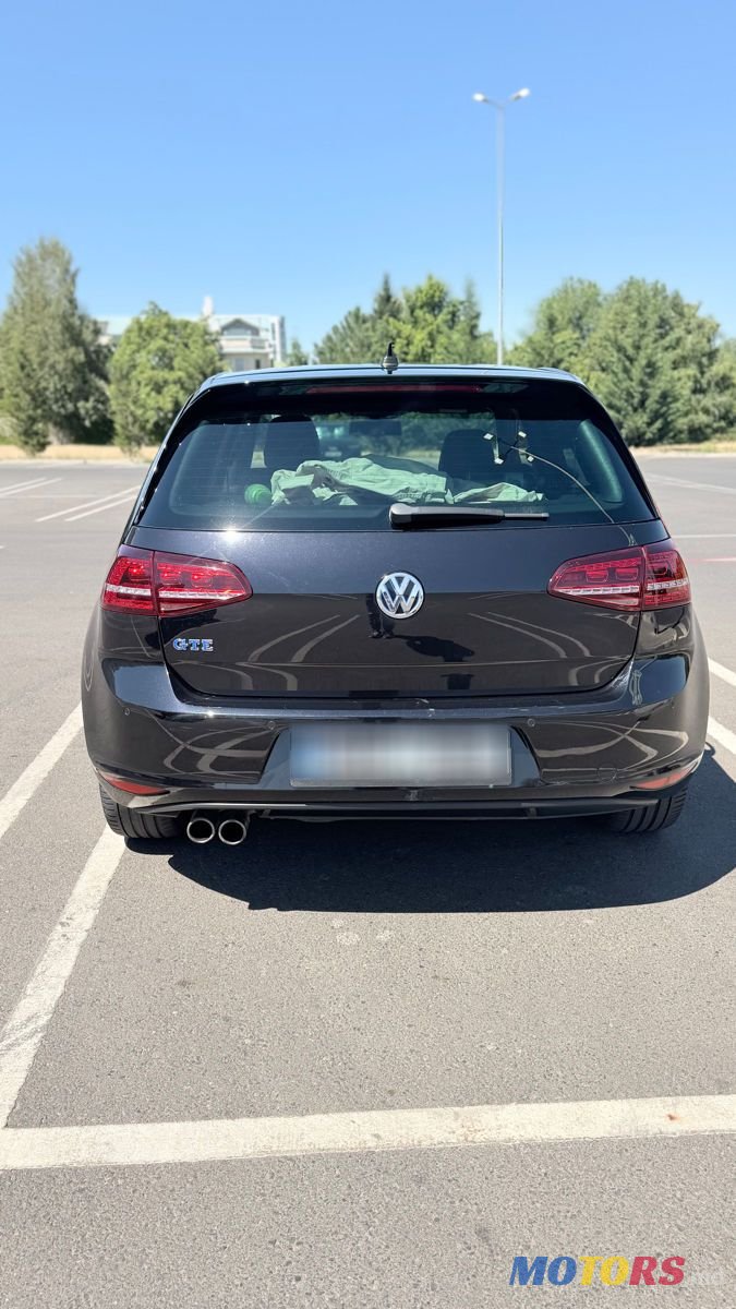 2015' Volkswagen Golf photo #2