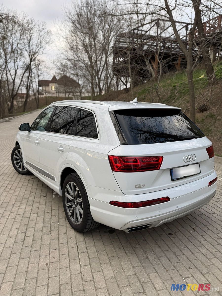 2019' Audi Q7 photo #4