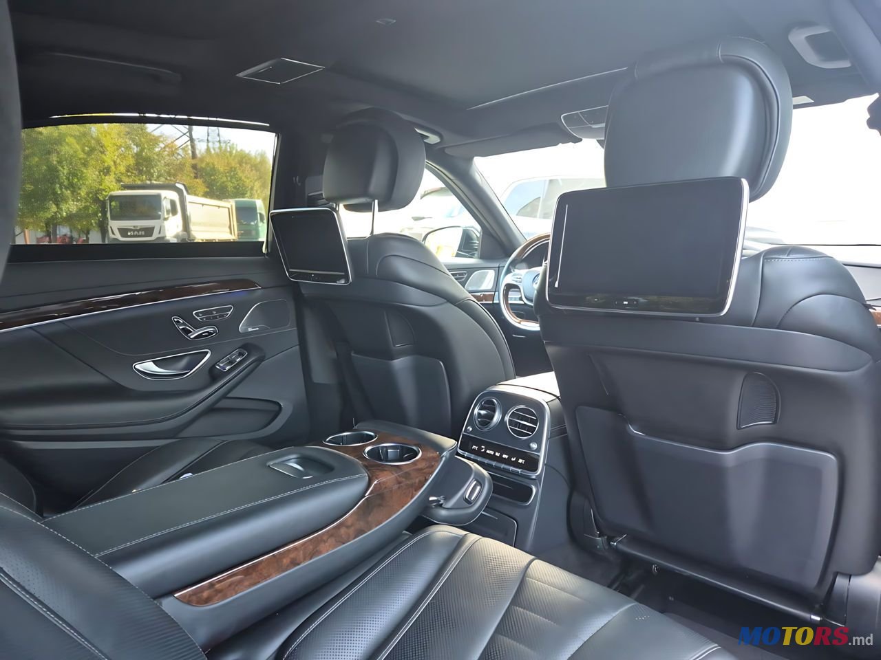 2014' Mercedes-Benz S-Class photo #6