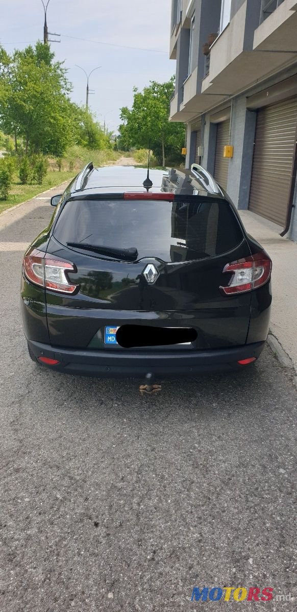 2010' Renault Megane photo #2