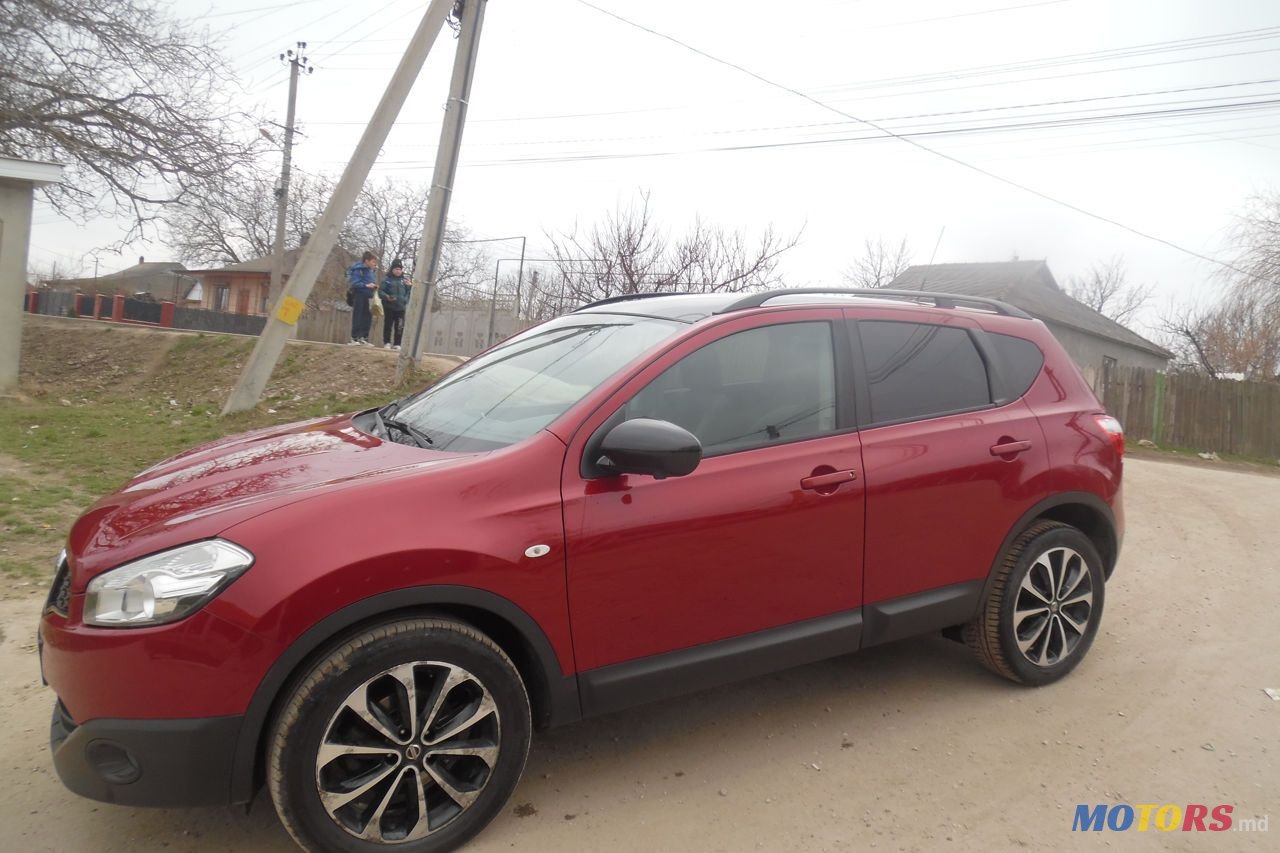 2013' Nissan Qashqai photo #2
