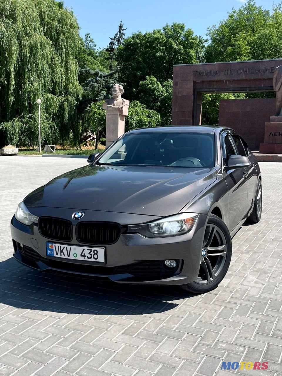 2013' BMW 3 Series photo #3