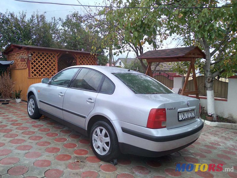 1999' Volkswagen Passat photo #5