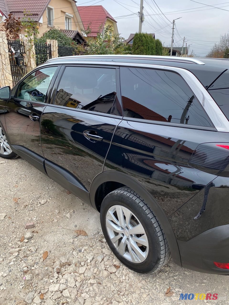 2018' Peugeot 5008 photo #2