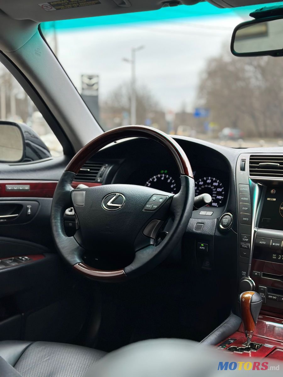 2008' Lexus Ls Series photo #5